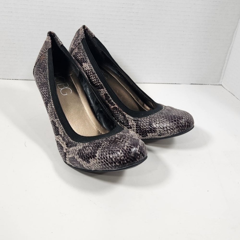 BCBG Paris Women's Wedges, 6.5, Black, Cream, Grey
